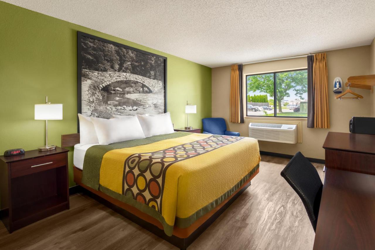 Super 8 By Wyndham Ankeny/Des Moines Area Hotel Bagian luar foto